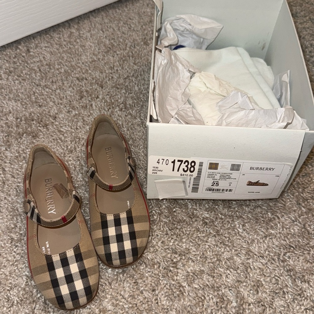 Girls Burberry Ballet Shoes Size 25